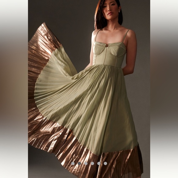 Verb By Pallavi Singhee - Picture 4 of 14